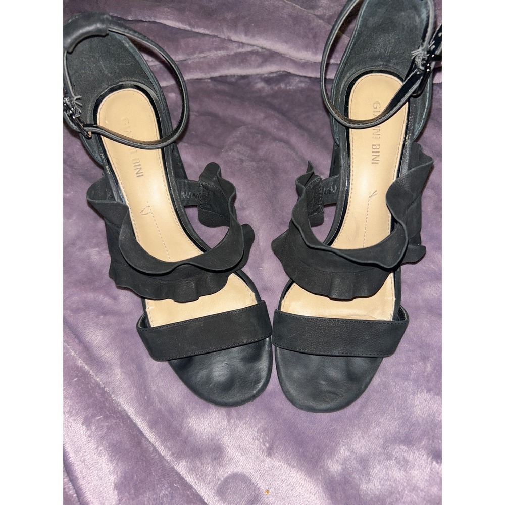 Gianni‎ Bini Black Ruffle Heeled Sandals Ankle Strap Block Heel Women's Size 8.5